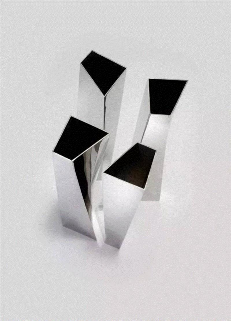 不朽的流线  |  建筑师 Zaha Hadid 作品