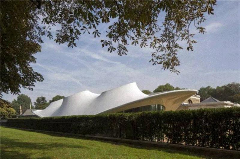 不朽的流线  |  建筑师 Zaha Hadid 作品