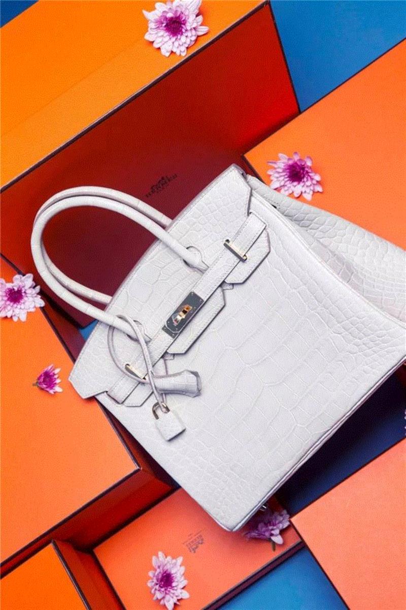 CARRY ON: 嘉德尚品教你秒杀众包之巅