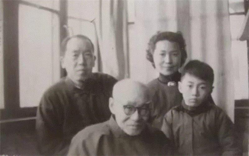 【春拍预览】静卧斋中观自得—静斋藏白石铁笔