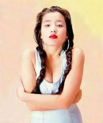 她遭母亲出卖，一裸成名，却三次获封影后，首相都想参加她的婚礼