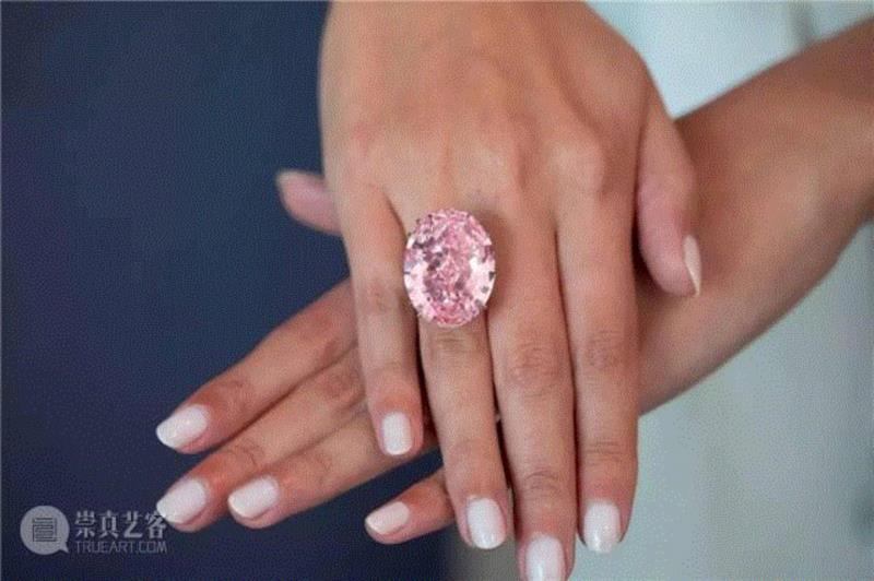 【春拍结果】瑰丽珠宝及翡翠首饰拍卖刷新两项钻石世界拍卖纪录！