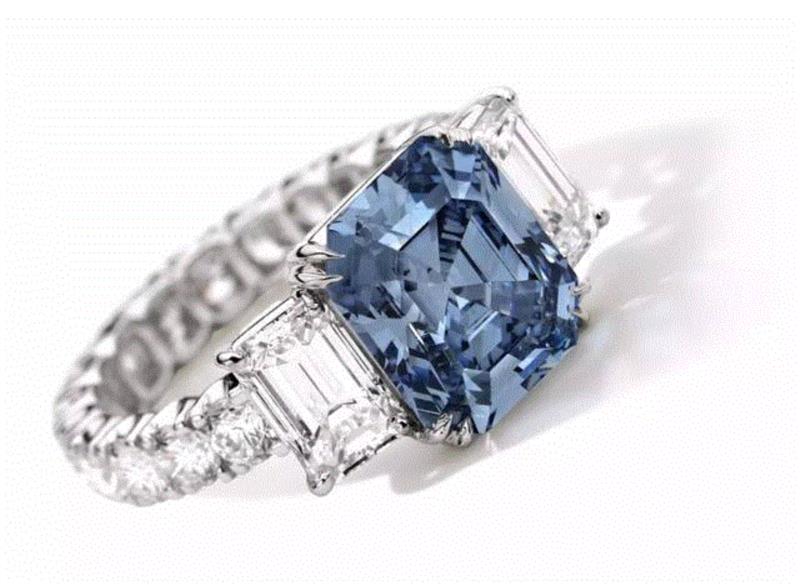 【春拍结果】瑰丽珠宝及翡翠首饰拍卖刷新两项钻石世界拍卖纪录！