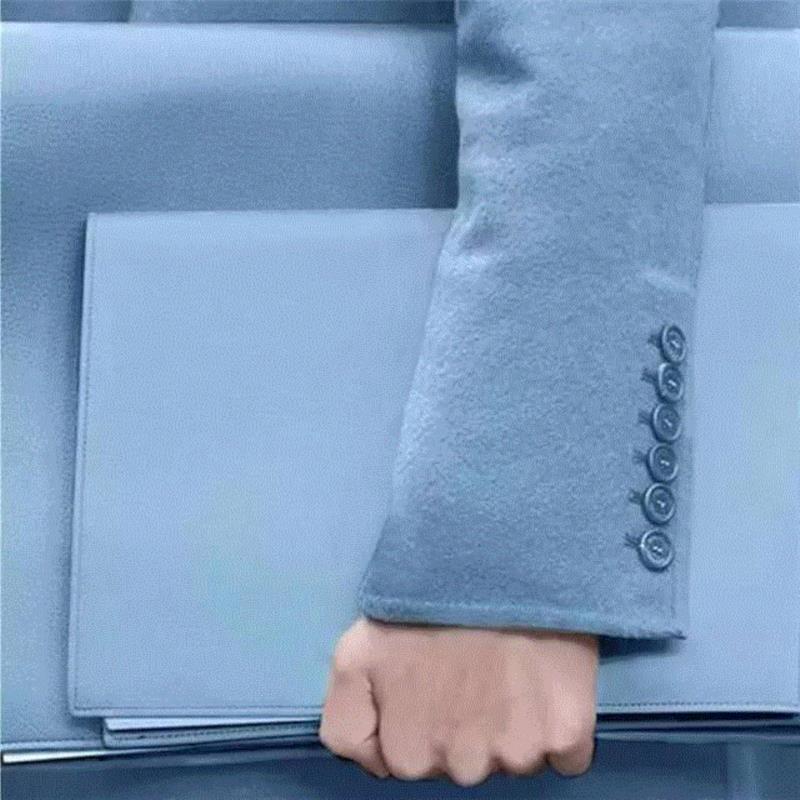 为什么他们都爱高级灰和雾霾蓝？