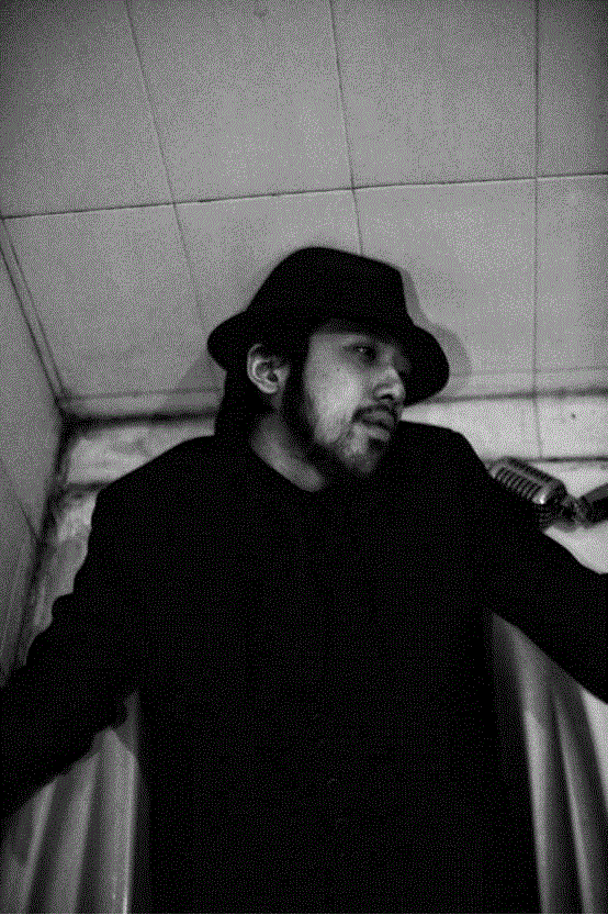 像个孩子，像个疯子，像个诗人，像个暴徒 | 单读