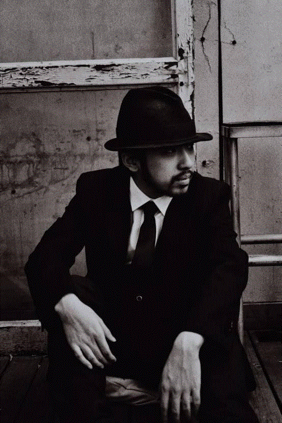 像个孩子，像个疯子，像个诗人，像个暴徒 | 单读