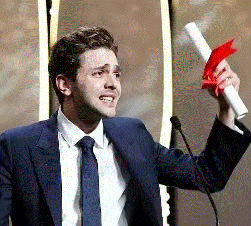 19岁就被戛纳那帮老狐狸认了亲儿子，你以为他只有颜值?