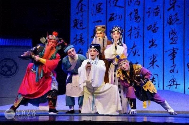 论剧场复古的可能性：从《张协状元》到环球剧院