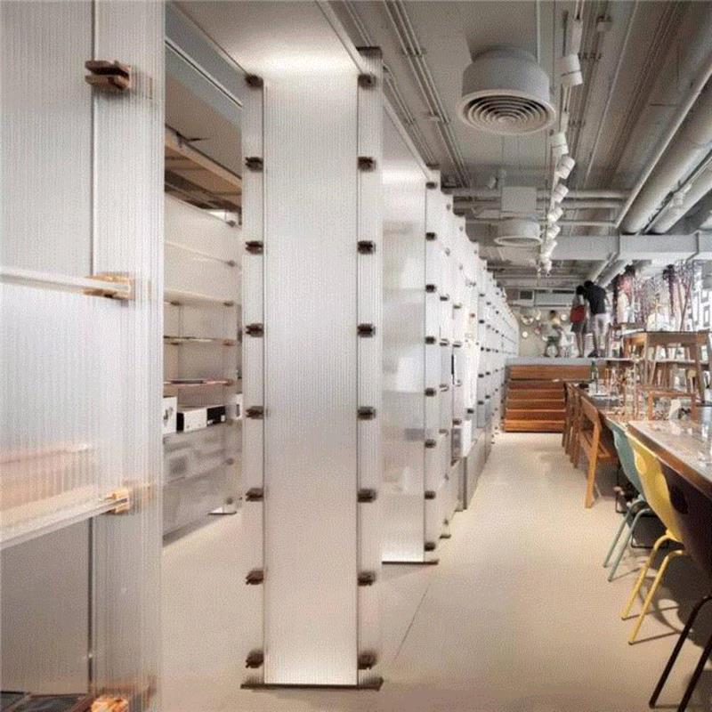 泰国版无印良品：ROOM概念店 / Maincourse Architect