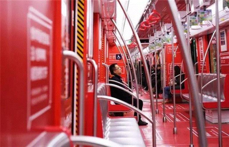 专辑 ▎李志赵雷歌曲热评不仅刷爆地铁,也让内心柔软的人红了眼眶