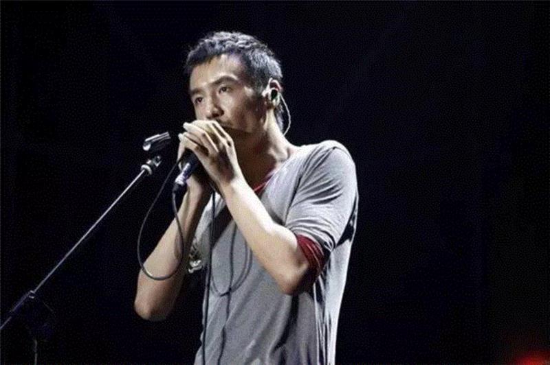 专辑 ▎李志赵雷歌曲热评不仅刷爆地铁,也让内心柔软的人红了眼眶