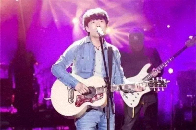 专辑 ▎李志赵雷歌曲热评不仅刷爆地铁,也让内心柔软的人红了眼眶