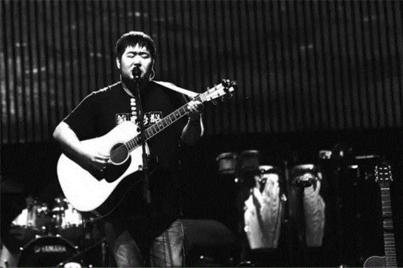 专辑 ▎李志赵雷歌曲热评不仅刷爆地铁,也让内心柔软的人红了眼眶