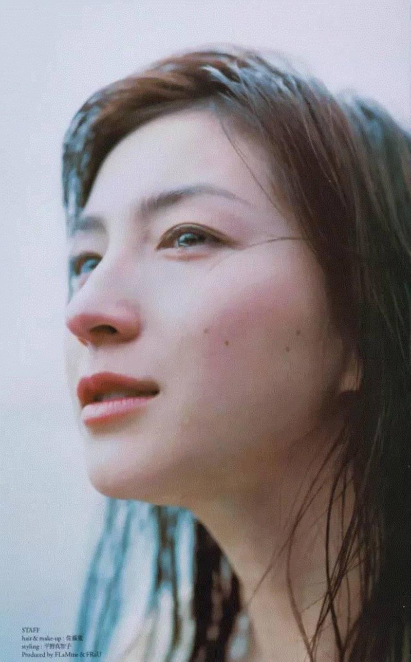 她是我见过最好看的短发女孩儿
