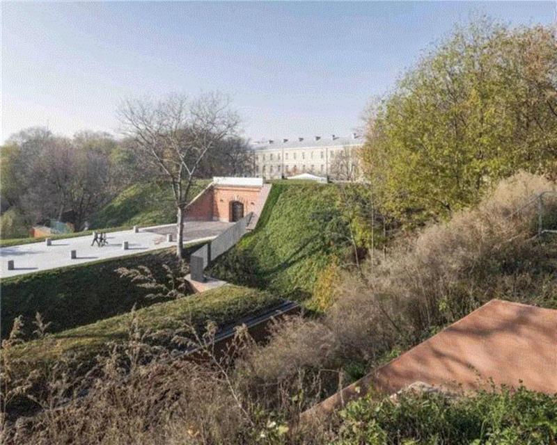 山谷里不会再有枪声：华沙卡廷惨案纪念馆 / BBGK Architekci