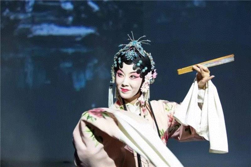 当德彪西遇上杜丽娘：夜莹莹，梦中游园，怎知春色如许