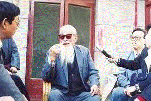 徒手抓豹230多只，擒虎7只，捉野牛9头！