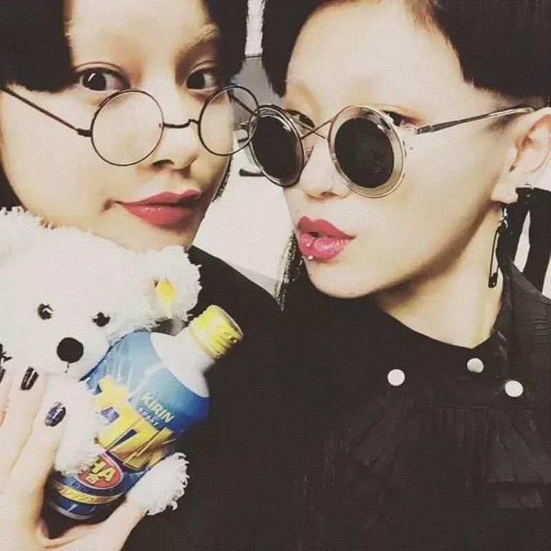 打败了蔡康永,关注度排行第一的这对日本女同性恋,看完你不弯算我输!