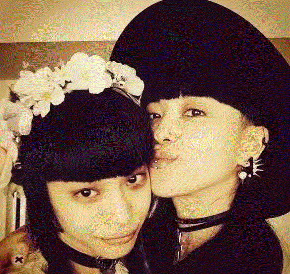 打败了蔡康永,关注度排行第一的这对日本女同性恋,看完你不弯算我输!