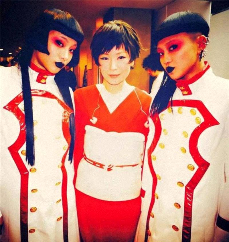 打败了蔡康永,关注度排行第一的这对日本女同性恋,看完你不弯算我输!