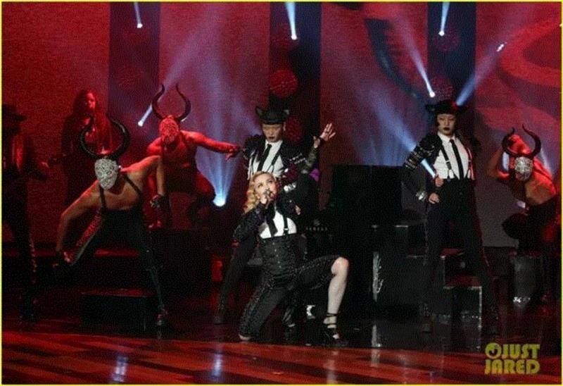 打败了蔡康永,关注度排行第一的这对日本女同性恋,看完你不弯算我输!