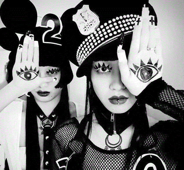 打败了蔡康永,关注度排行第一的这对日本女同性恋,看完你不弯算我输!