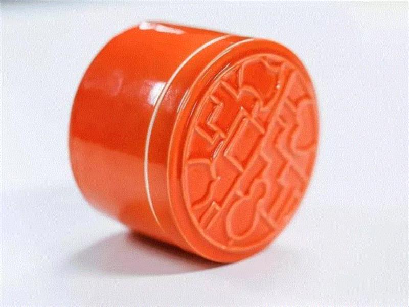 爱马仕旗下有个中国品牌，做了个香薰蜡烛，风雅！
