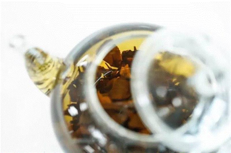 爱马仕旗下有个中国品牌，做了个香薰蜡烛，风雅！
