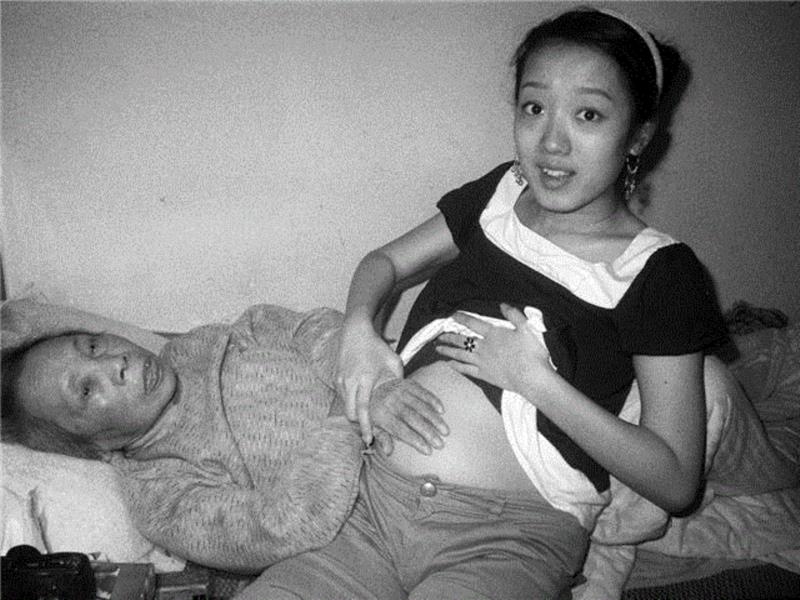 【瑞象视点】家庭影像里的情绪：戴建勇coca的影像日记 | 私人家庭影像和记忆构建（四）