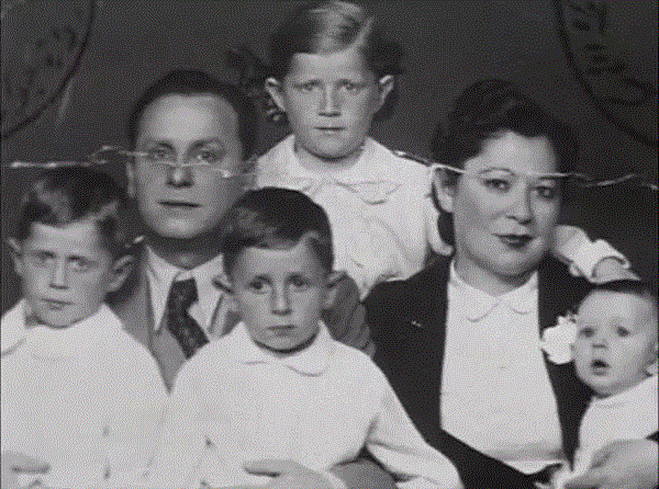 【瑞象视点】家庭影像里的情绪：戴建勇coca的影像日记 | 私人家庭影像和记忆构建（四）