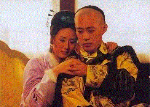 乾隆后宫佳丽三千，原来这位风流帝王后妃们的“证件照”长这样！