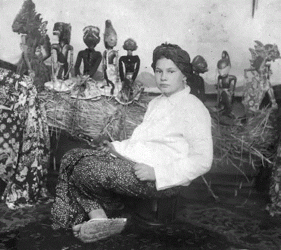 通晓15国语言,一手打造出“神探狄仁杰”,这个老外写的书法让国人都自叹不如……