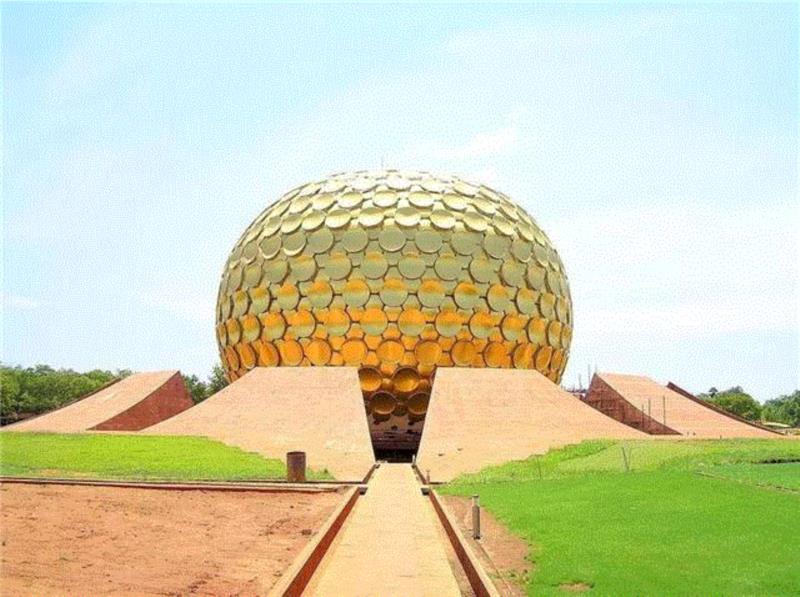 难以置信的曙光村（Auroville）乌托邦建筑