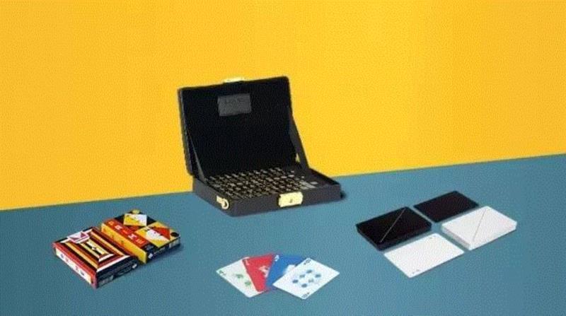 这些设计感扑克牌让你在年三十的时候不无聊