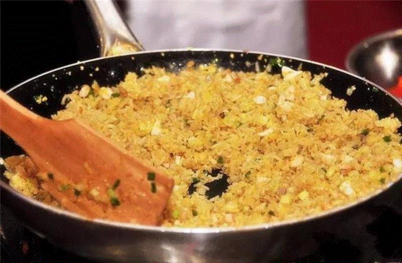 一碗蛋炒饭敢卖5000块港币?原来他就是周星驰《食神》的原型