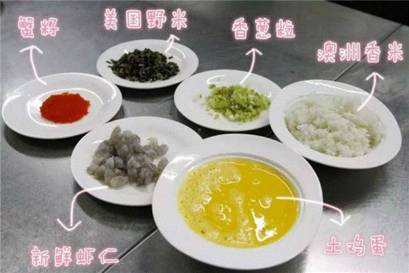 一碗蛋炒饭敢卖5000块港币?原来他就是周星驰《食神》的原型
