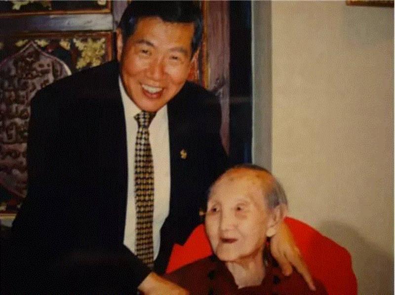 她出身书香门第，培养13位博士，成为“传奇母亲”！却不知她...