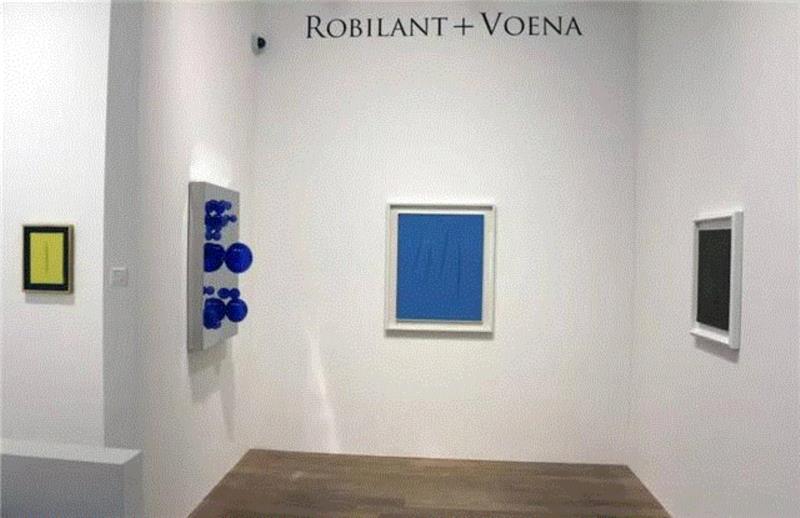 刺穿画布，创造无限的一维 | 卢西奥·封塔纳