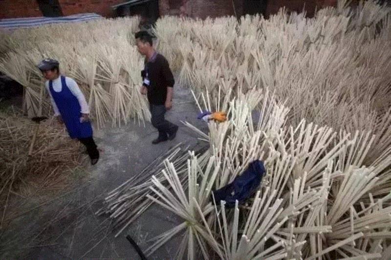 这个台湾大叔发明的稻壳筷，让千万棵树木不再哭泣