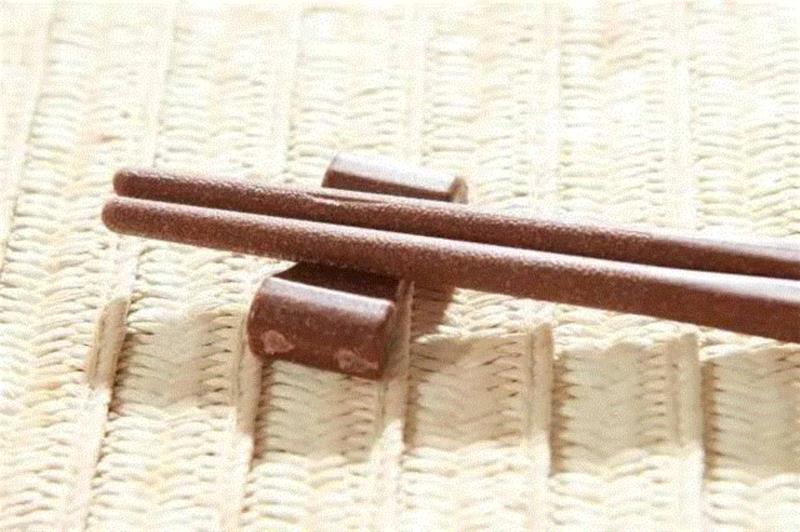 这个台湾大叔发明的稻壳筷，让千万棵树木不再哭泣