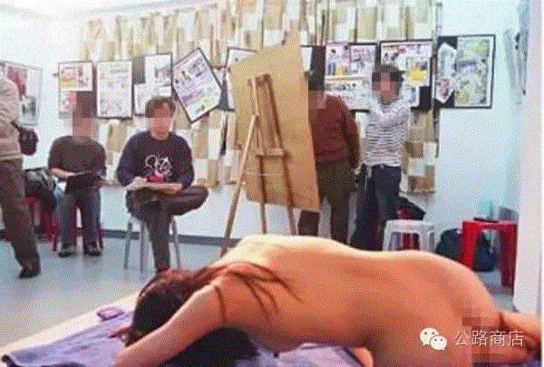 脱衣服和靠体力哪个挣钱比较容易