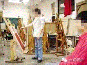 脱衣服和靠体力哪个挣钱比较容易