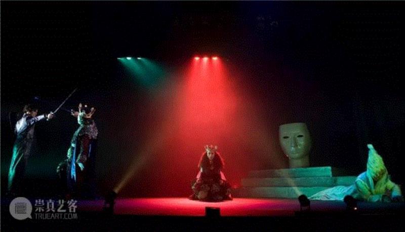 《麦克白夫人》从女性角度诠释莎翁经典