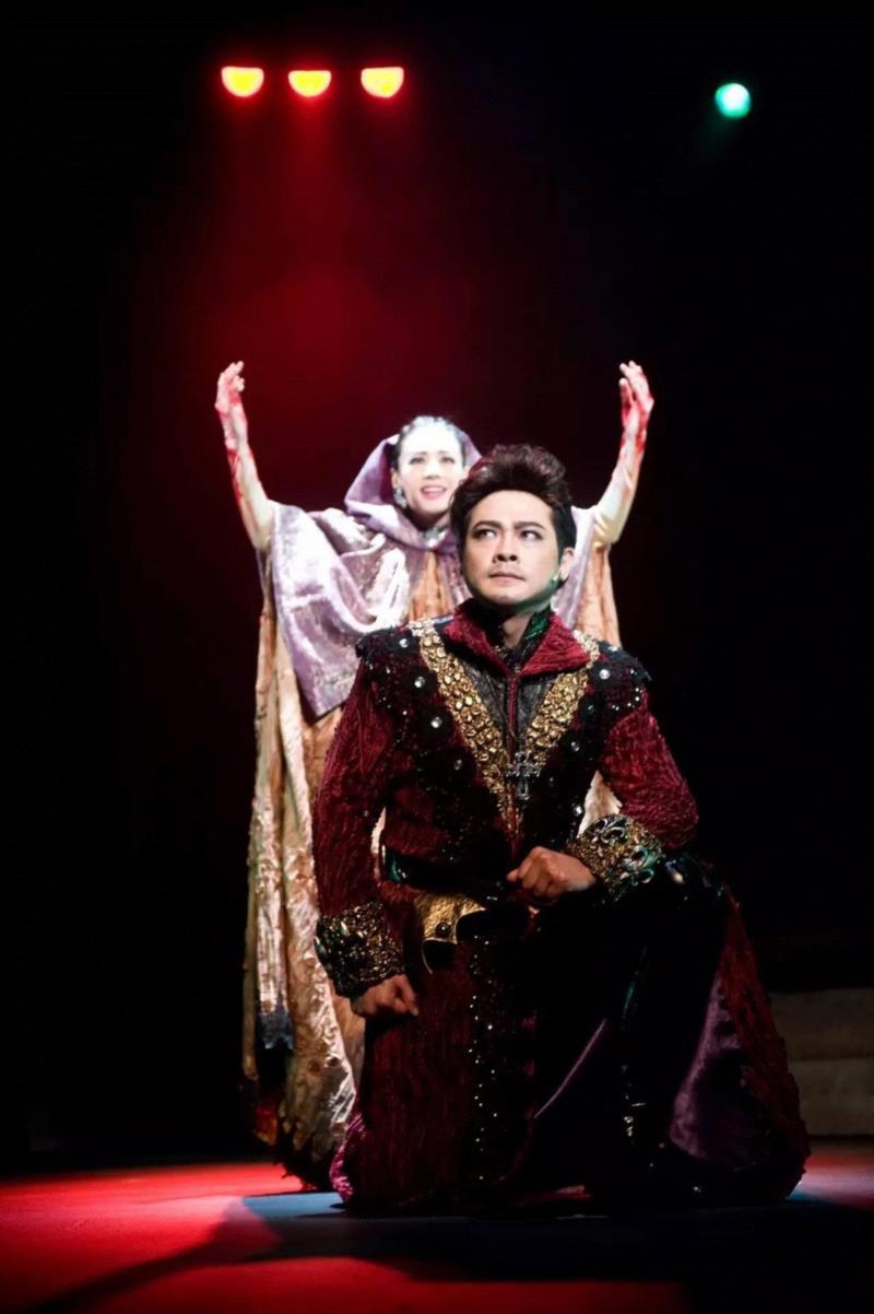 《麦克白夫人》从女性角度诠释莎翁经典