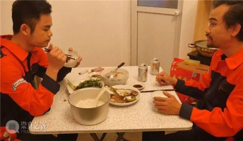 【正在展出】胡向前参加台北当代艺术中心群展“肖像摆”