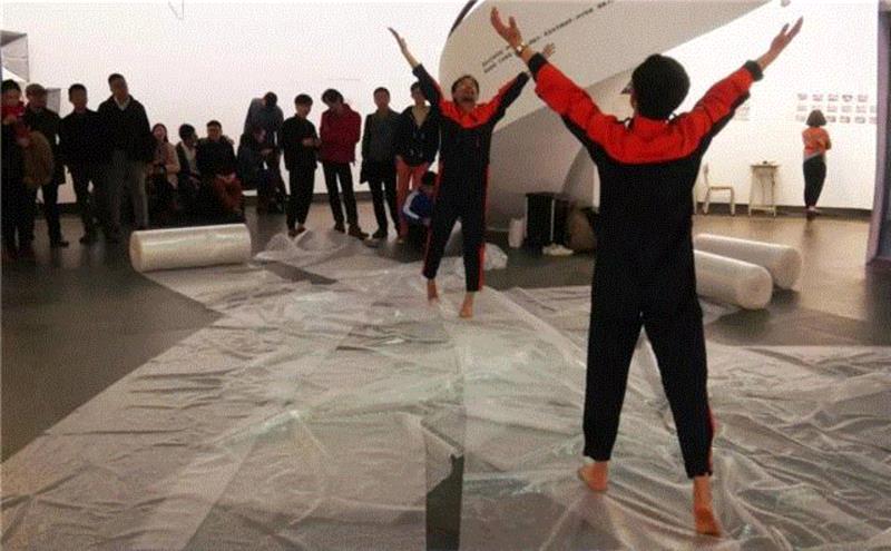 【正在展出】胡向前参加台北当代艺术中心群展“肖像摆”