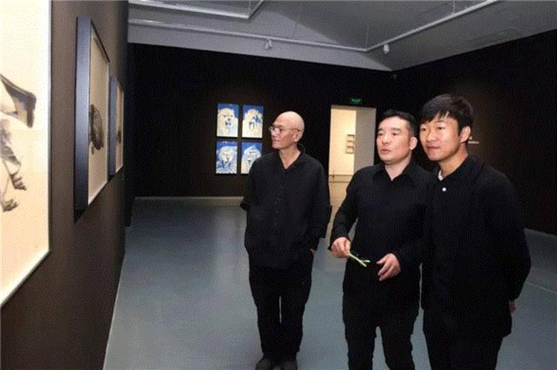 蜂巢现场 | 空间错置中的“野生动物” 宋陵新作捕捉抽离语境的物象