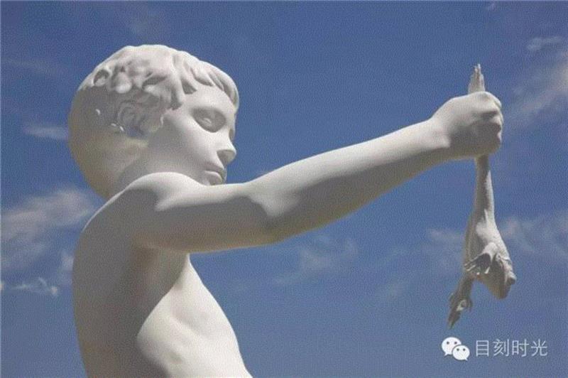 阿波罗杀蜥蜴 | 查尔斯·雷