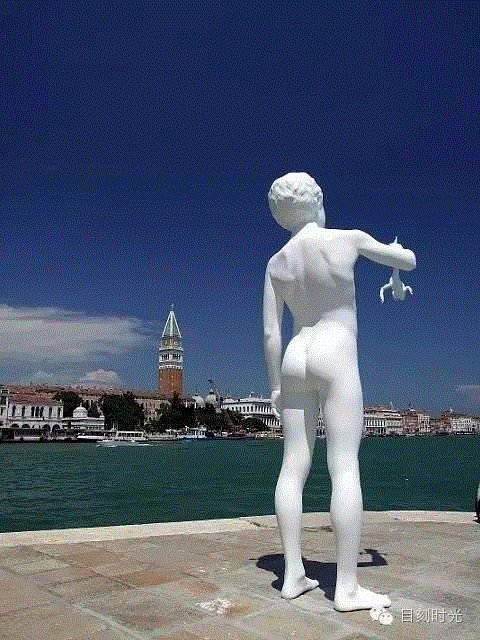 阿波罗杀蜥蜴 | 查尔斯·雷