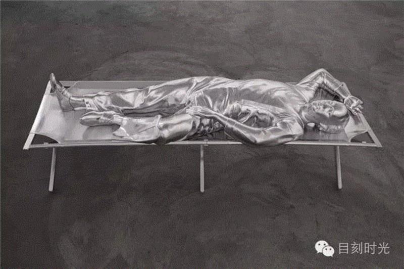 阿波罗杀蜥蜴 | 查尔斯·雷